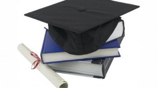 Диплом про вищу освіту – головна надія молоді на працевлаштування