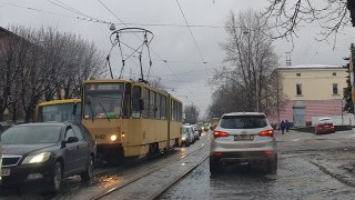 На Львівщині попереджають про ожеледицю на дорогах