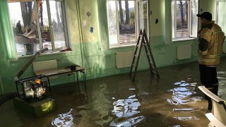 У Винниках через аварію на водогоні затопило школу-інтернат