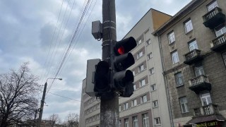 У Львові планують замінити майже 300 старих ламп у світлофорах на енергоощадні
