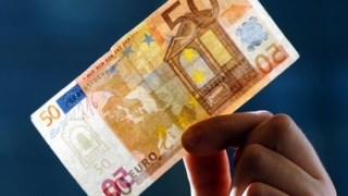 Євро продовжує незначний зріст за курсом валют Нацбанку