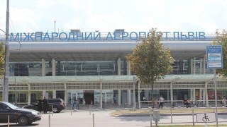 У Львові почав курсувати експрес-автобус з аеропорту до головного вокзалу