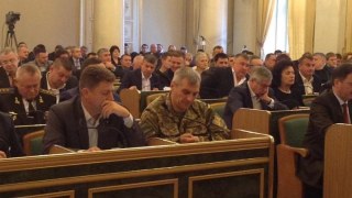 Львівські депутати потішать управлінців облради надбавкою у 40%