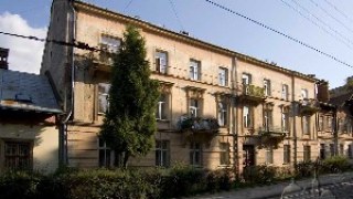 Влада Львова виділила майже 240 тис. грн. на ремонт будинку на вул. Чупринки