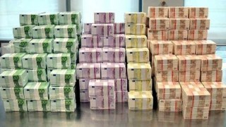 Працівник одного із львівських банків обікрав клієнтів на 200 тисяч