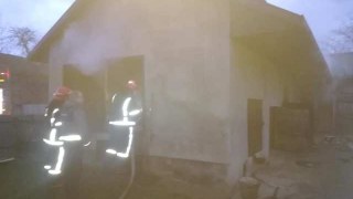 На Яворівщині згоріла будівля з сіном