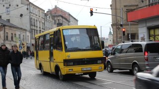 На Львівщині виявили 300 нелегальних перевізників