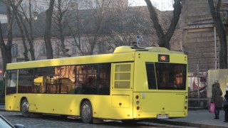 У лютому Садовий профінансував львівські маршрутки на майже дев'ять мільйонів гривень