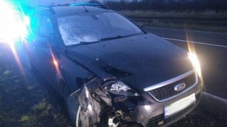 На Львівщині водій легковика на смерть збив чоловіка, який стов на зупинці