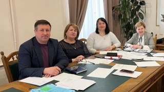 Очільник Залізничної РА Львова зібрав 27 тисяч доларів готівки