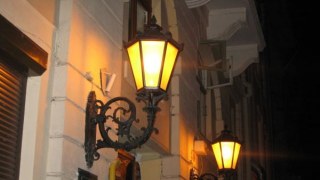 У Львові відреставрували 13 ліхтарів за 800 тис грн