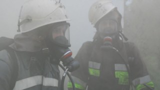 На Яворівщині через пожежу жінка з опіками потрапила до лікарні