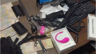 Поліцейські закрили дві львівські порностудії