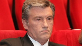 Ющенко скаржиться, що має менше мільйона доларів