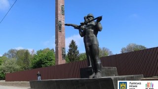 Міськрада Львова розпочала огородження Монументу Слави