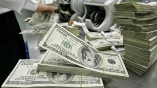 Українці купили рекордну кількість валюти за липень