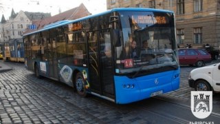 У Львові сьогодні та завтра автобуси №19 курсуватимуть через вул. Підвальну