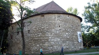 Львівські архітектори відтермінували своє виселення з Порохової вежі
