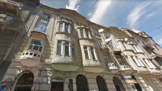 Реставрація балконів у будівлі на вулиці Фредра у Львові обійдеться у 600 тисяч