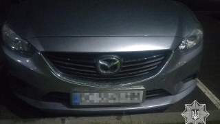 У Львові на Пасічній патрульні затримали двох викрадачів авто