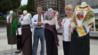 Українська Іспанія: День, коли Мадрид розквітає вишиванками