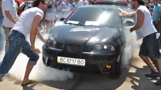 У Львові пройшли змагання з автотюнінгу та автозвуку (ФОТО)