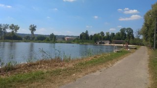 На Яворівщині в місцевому озері втопився чоловік