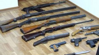 Львівські прикордонники затримали на кордоні арсенал пневматичної зброї