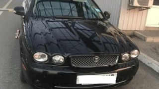 У Раві-Руській прикордонники затримали Jaguar, який перебував у міжнародному розшуку
