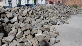 Залишки львівської бруківки використають для ремонту вулиць