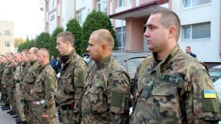 Вісім добровольців з Львівщини готуються стати учасниками бойових дій