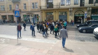 Власники МАФів перекрили рух в центрі Львова