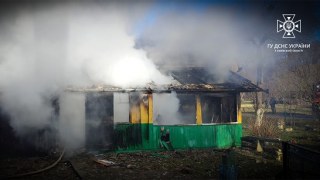 Біля Стрия вщент згорів житловий будинок: є постраждалі