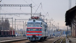 На свята курсуватимуть нові поїзди до Львова