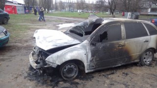 Міліція підтвердила, що у Києві за ніч горіло 17 автомобілів