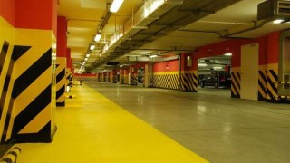Перед університетом Франка планують облаштувати підземний паркінг