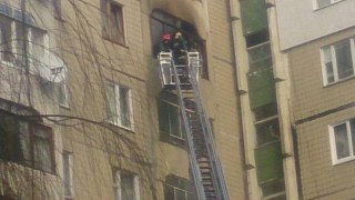 На Сихові загорілася одна із квартир 9-поверхового будинку