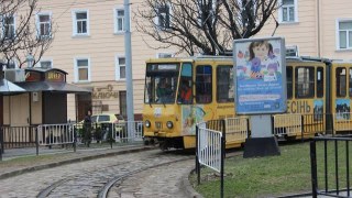 Львівські трамваї облаштували безкоштовним інтернетом