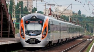 Укрзалізниця запустила продаж квитків на потяг до Перемишля, який курсуватиме через Львів