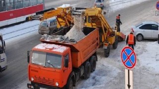 Минулого року у Львові закупили 30 одиниць зимової техніки