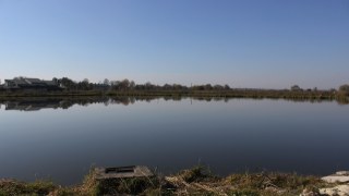 У озері на Яворівщині втопився чоловік