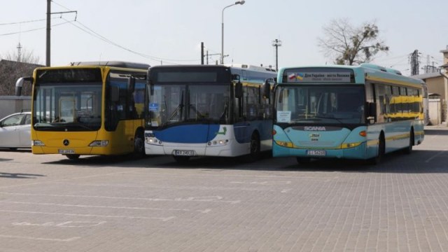 автобуси з Польщі