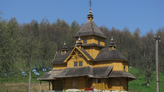 дерев'яна церква на Львівщині