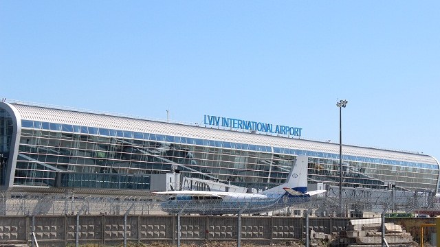 новий термінал аеропорту Львів