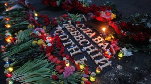 квіти на місці загиблих у Києві
