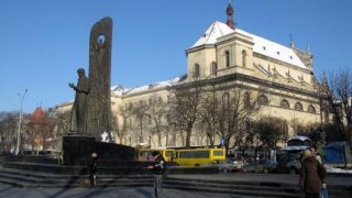Під час ремонту доріг у Львові проспект Свободи буде відкритим