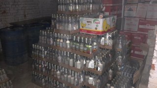 На Львівщині виявили незаконне виробництво фальсифікованого алкоголю