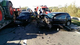 На Пустомитівщині зіткнулися дві автівки: постраждало четверо людей