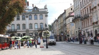 У центрі Львова перекриють рух транспорту через проведення фестивалю йоги