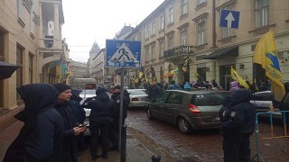 У Львові євробляхарі через протест перекрили вулицю Костюшка